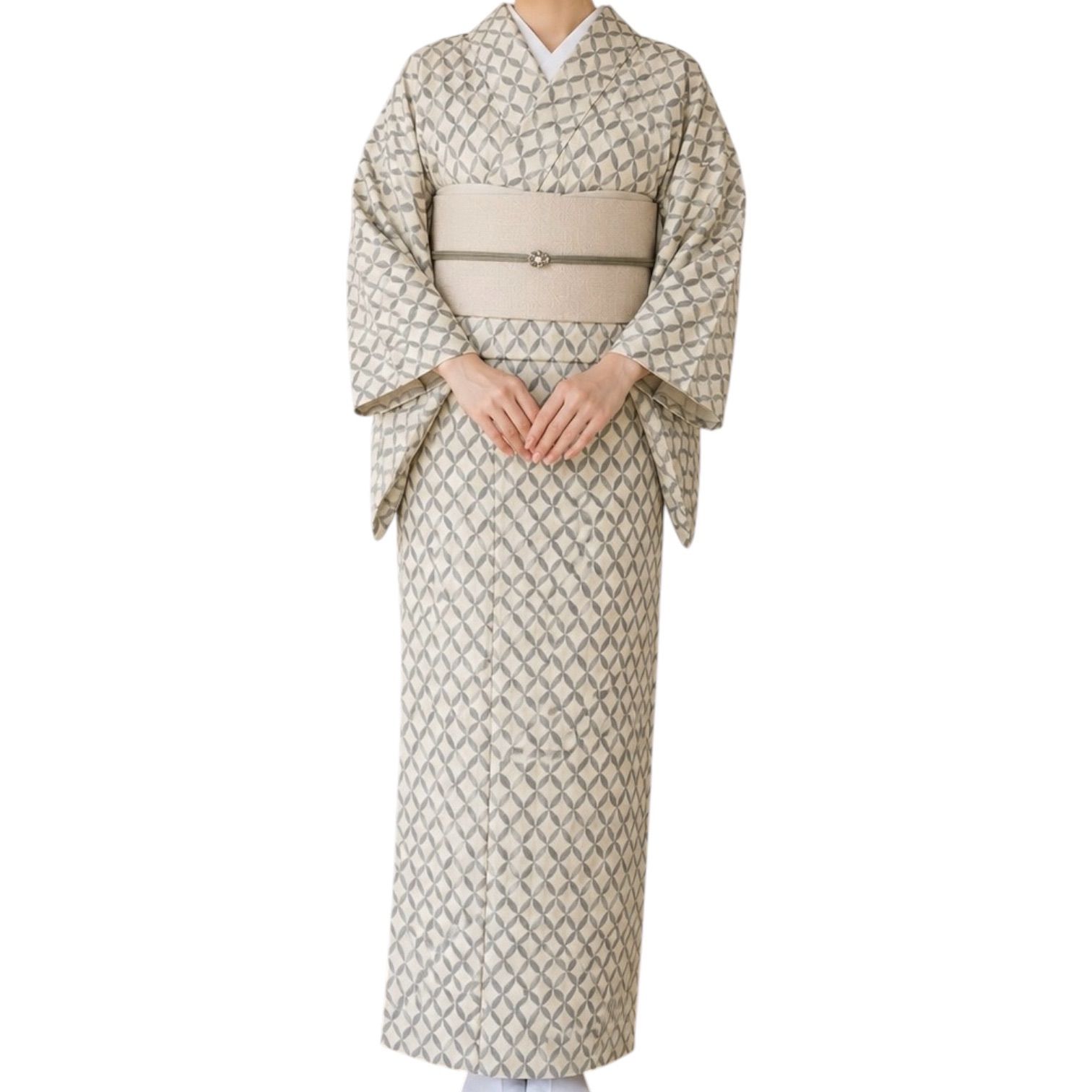#J774 結城紬 七宝 正絹 白地 和装 和服 リメイク 素材 着物