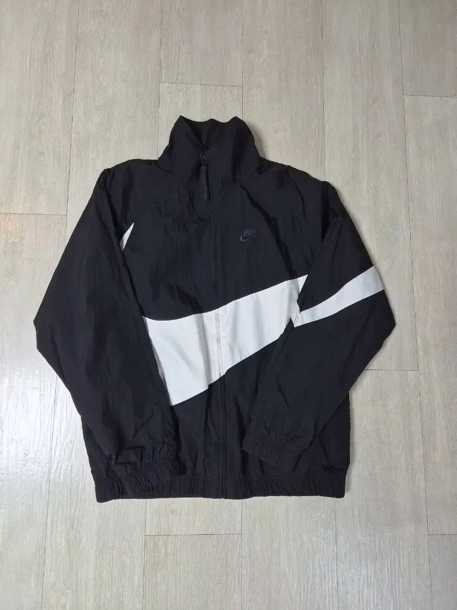 (傷なし最高) NIKE ビックスウォッシュ ウィンドブレーカー (M) 100度可能