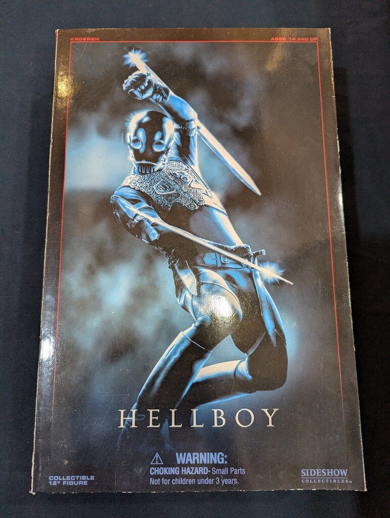 SIDESHOW COLLECTIBLE 12