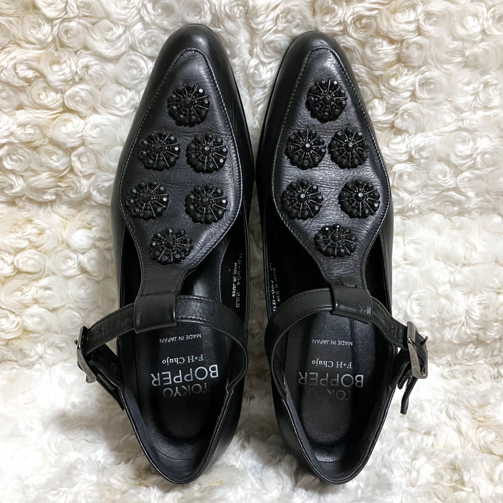 【極美品】トーキョーボッパー　TOKYO BOPPER　No.954 24㎝ TOKYO BOPPER No.954 ローヒールシューズ 花柄風ビジュー付き レザー