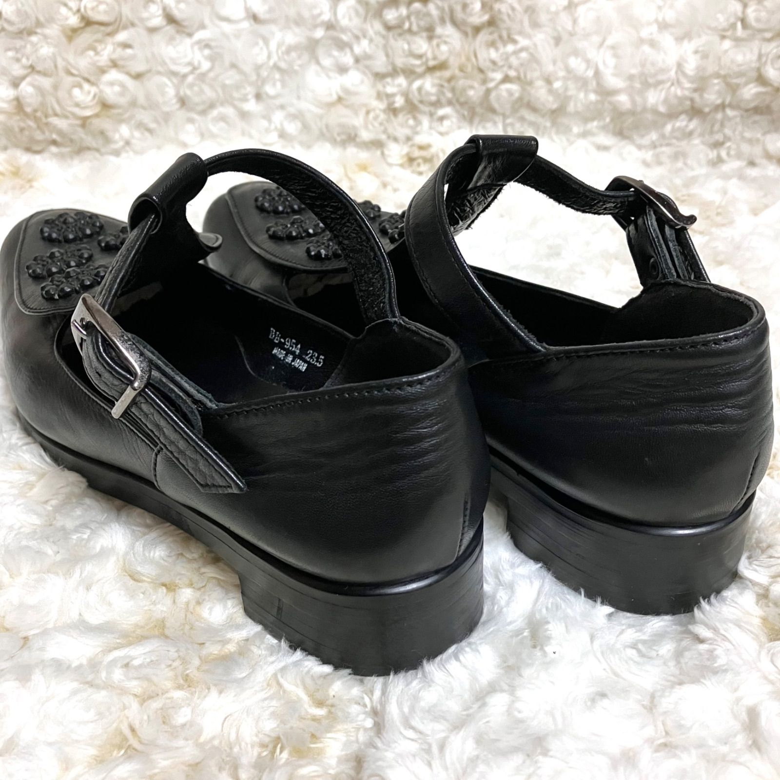 TOKYO BOPPER No.954 ローヒールシューズ 花柄風ビジュー付き レザー