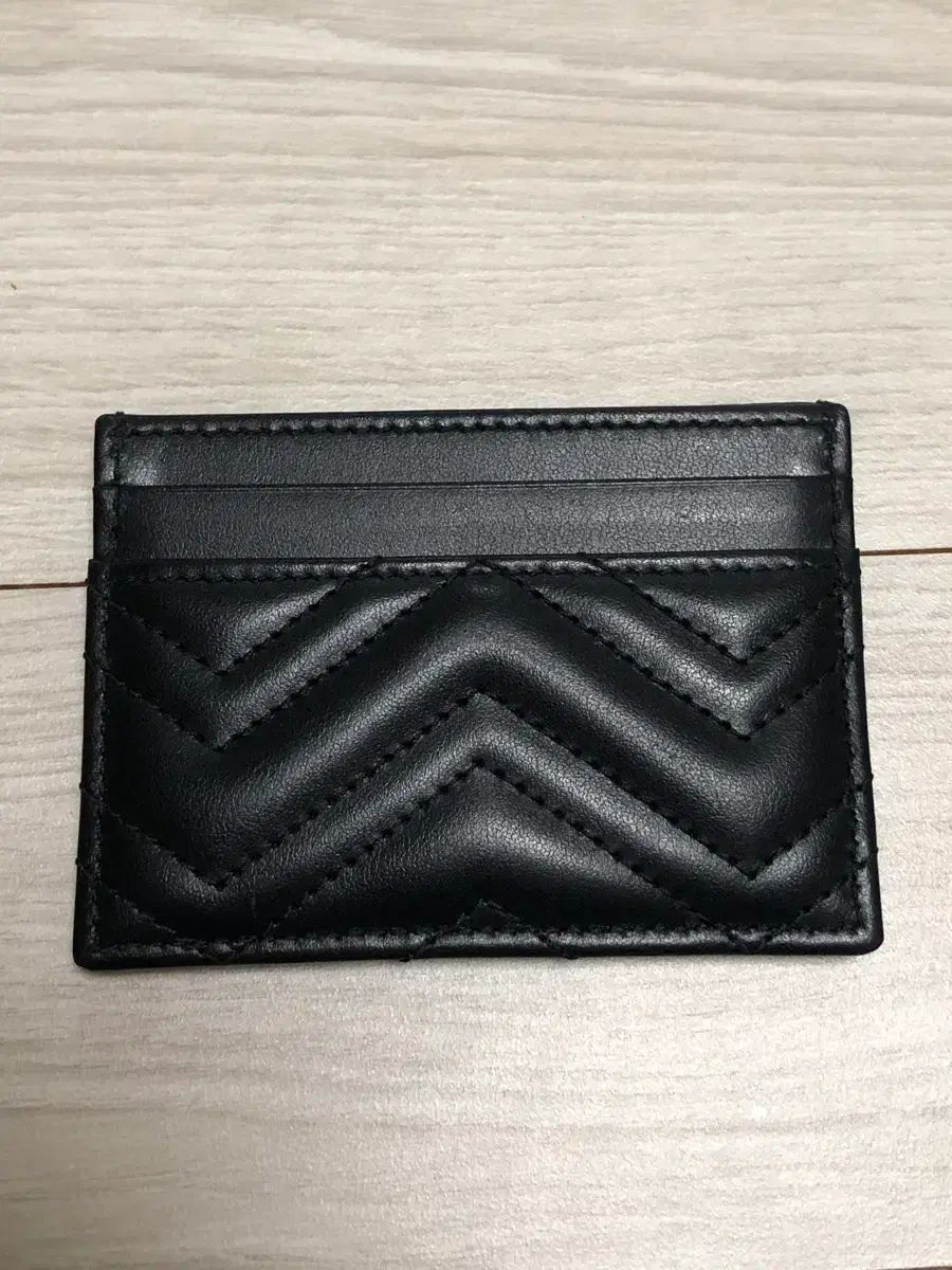 グッチ マーモント カードウォレット ブラック