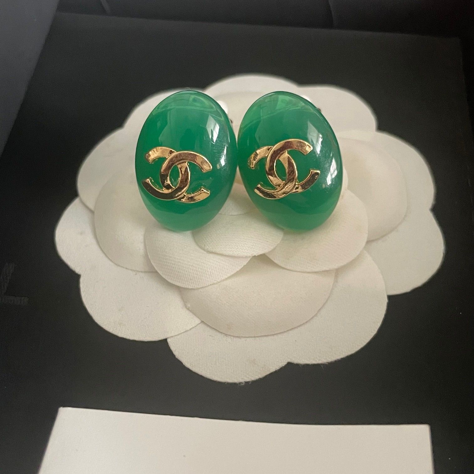 【今日特価】Chanel ピアスレス ピアス 送料無料!在庫限定セール価格 【今日特価】Chanel ピアスレス ピアス 送料無料!在庫限定セール価格