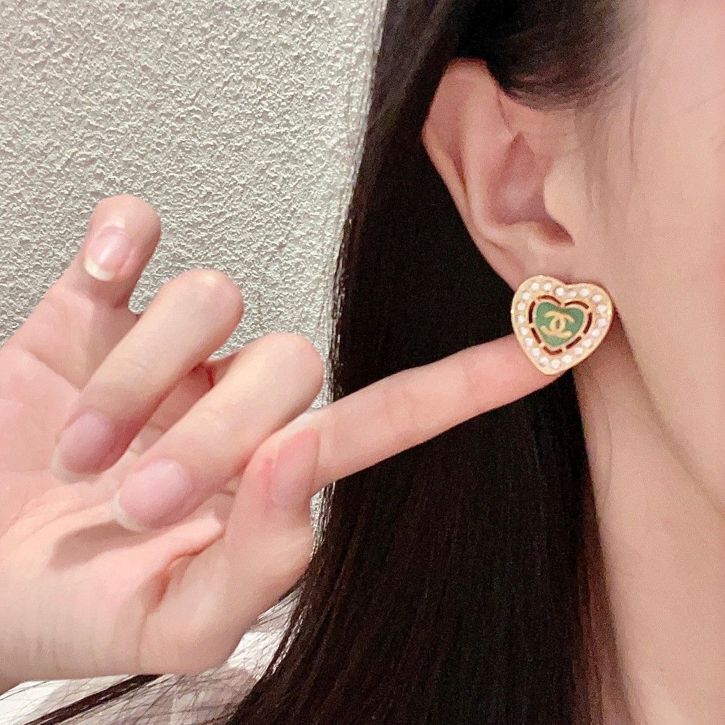 【今日特価】Chanel 中古 ダブル C イヤリング オリジナルリプリカロゴ 国内送料無料!在庫限定セール価格 【今日特価】Chanel 中古 ダブル C イヤリング オリジナルリプリカロゴ 国内送料無料!在庫限定セール価格