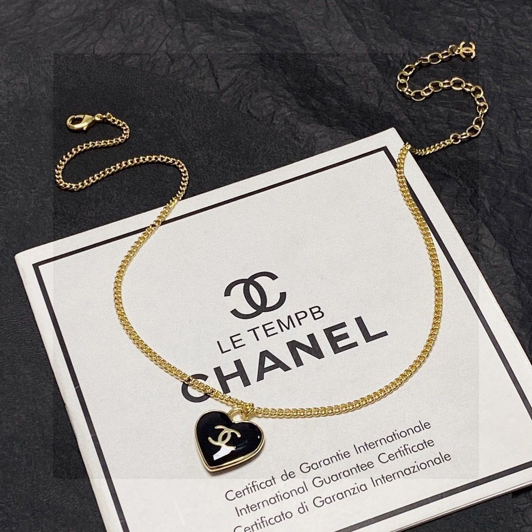 【今日特価】CHANEL 最新モデル ブラックハート ダブルサイド ネックレス 【今日特価】CHANEL 最新モデル ブラックハート ダブルサイド ネックレス