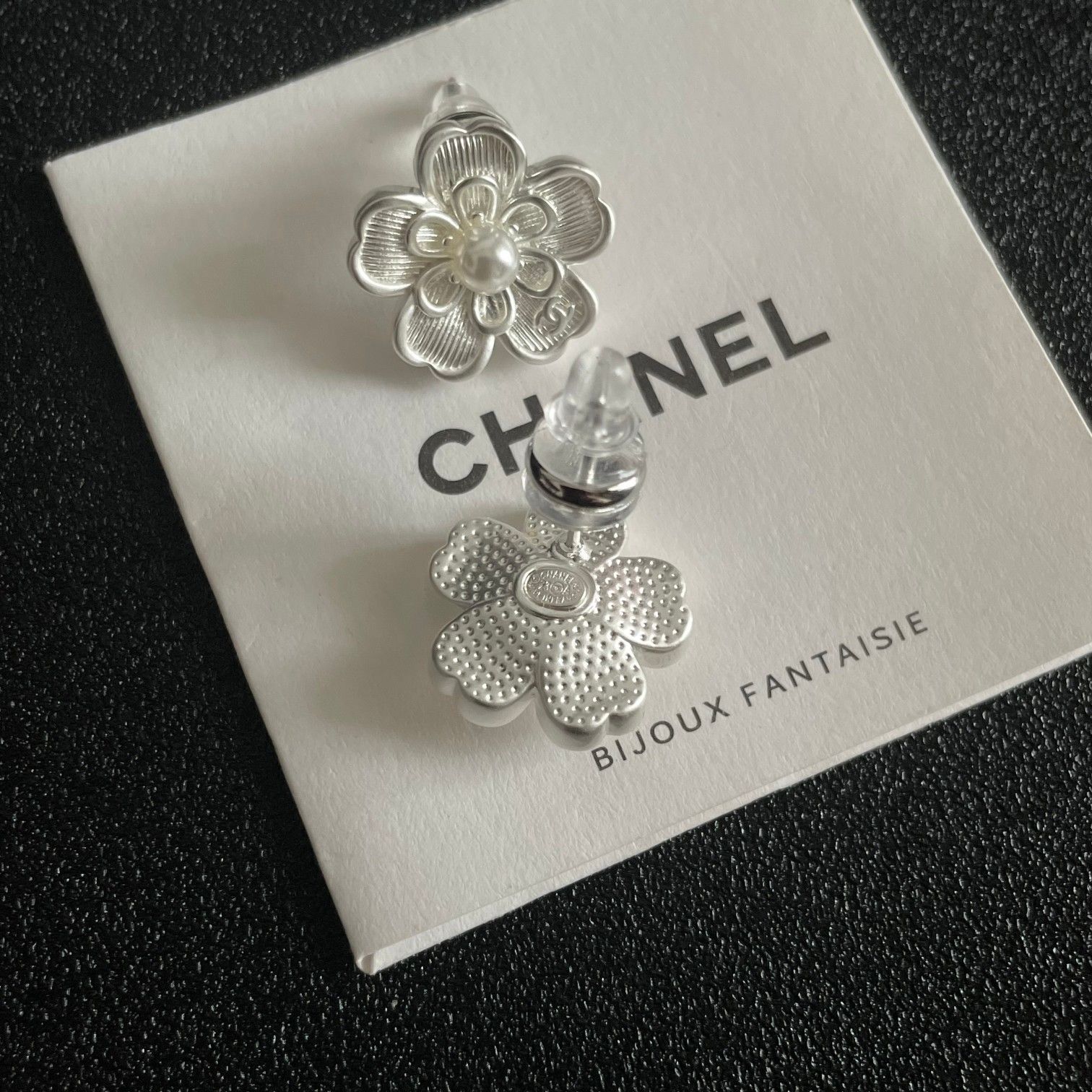 【今日特価】Chanel ヴィンテージ イヤリング 送料無料 限定在庫 【今日特価】Chanel ヴィンテージ イヤリング 送料無料 限定在庫