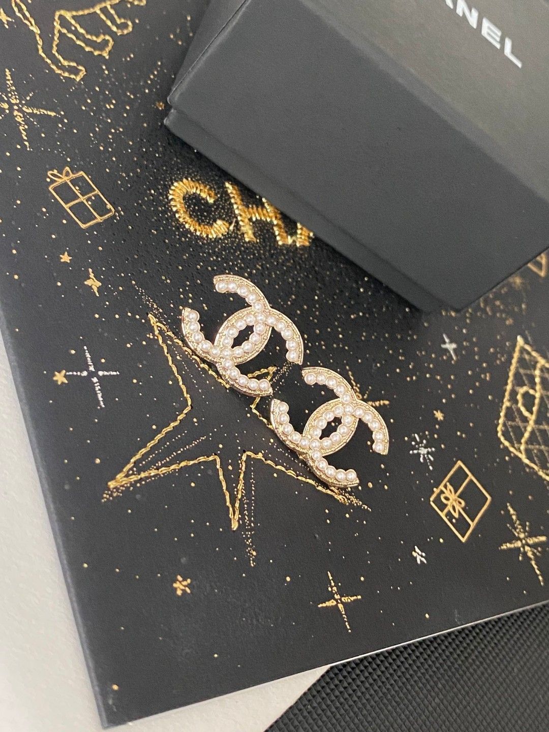 【今日特価】Chanel ヴィンテージ ダブル C ピアス 送料無料 限定価格