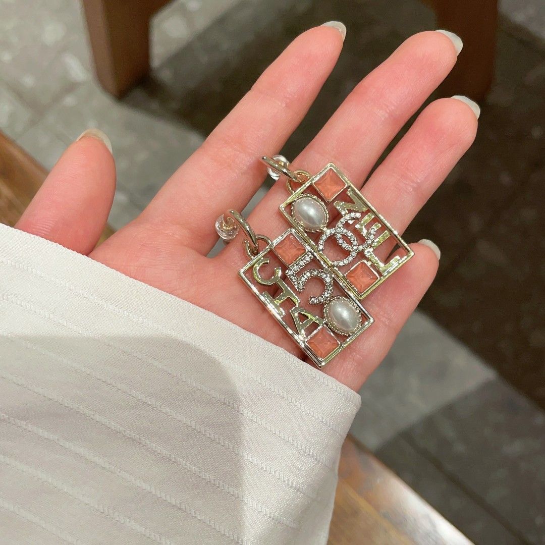 【今日特価】CHANEL シャネル 中古 ダブル C イヤリング オリジナルロゴリプリカ 送料無料！在庫限定セール価格！