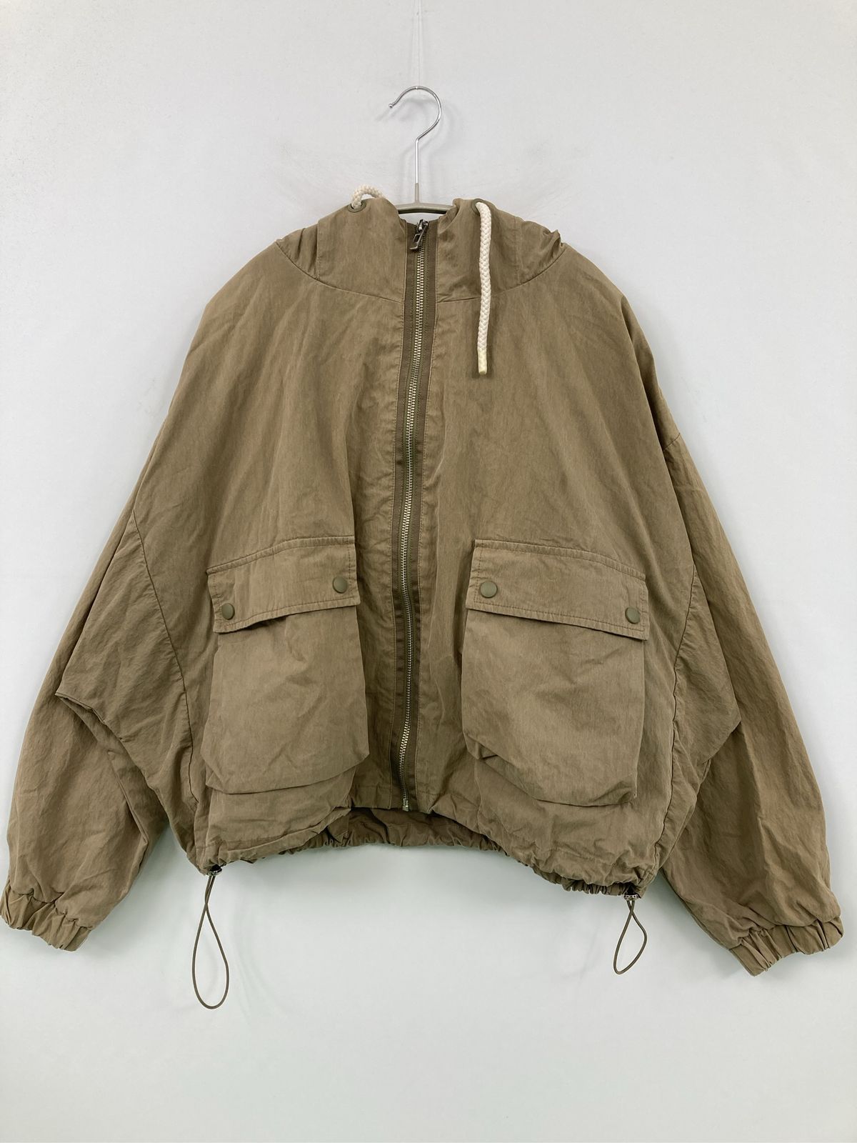 ZARA ザラ ブルゾン L カーキ コットン ナイロン 無地 ショート丈 ミドル丈 フードあり ジップアップ