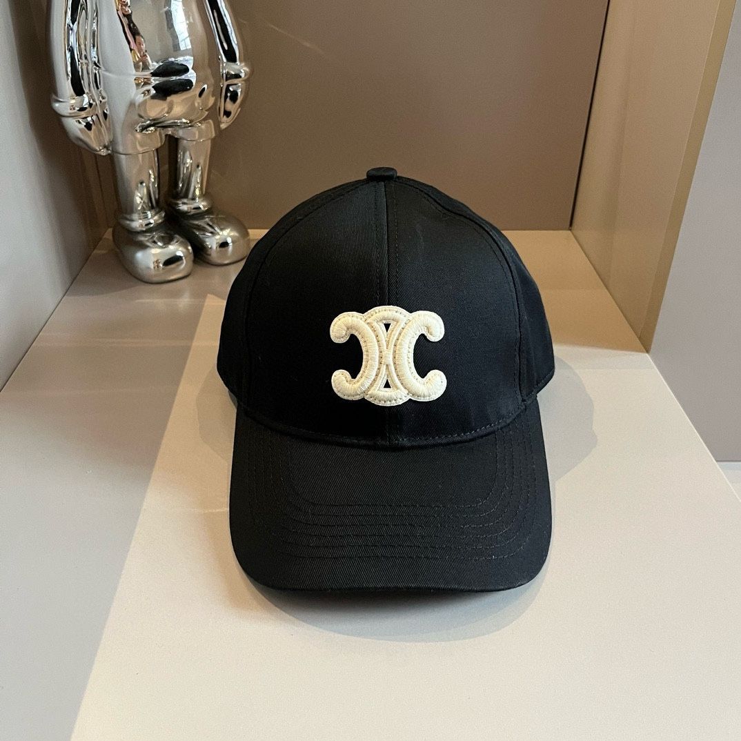 Celine（セリーヌ）公式モデルのベースボールキャップ -WTO輸入