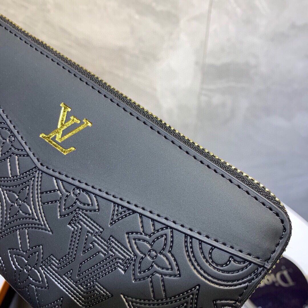 【Louis Vuitton】今日特価！黒色 19x10cm 牛皮圧花ポーチ 送料無料 限定在庫のお得な価格です！-WT0輸入