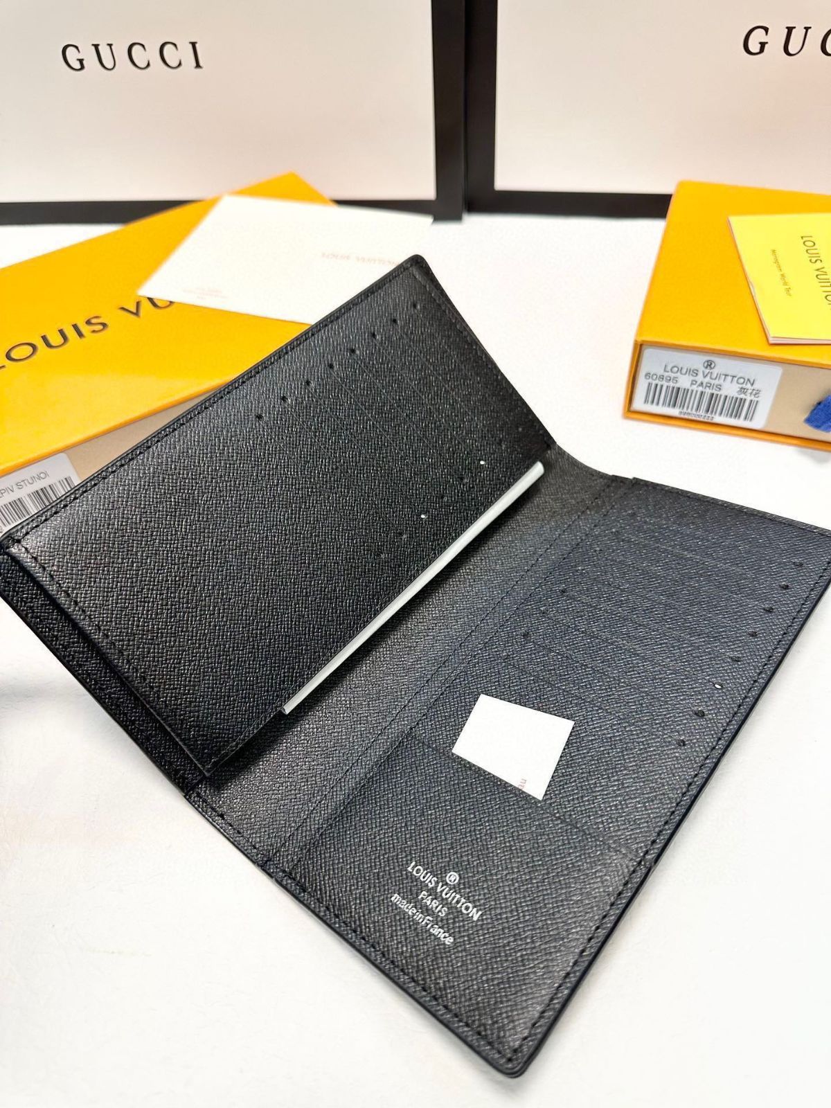 今日特価!LV グレーの短い折りたたみ財布 全国送料無料(一部除く)-WT0輸入 今日特価!LV グレーの短い折りたたみ財布 全国送料無料(一部除く)-WT0輸入