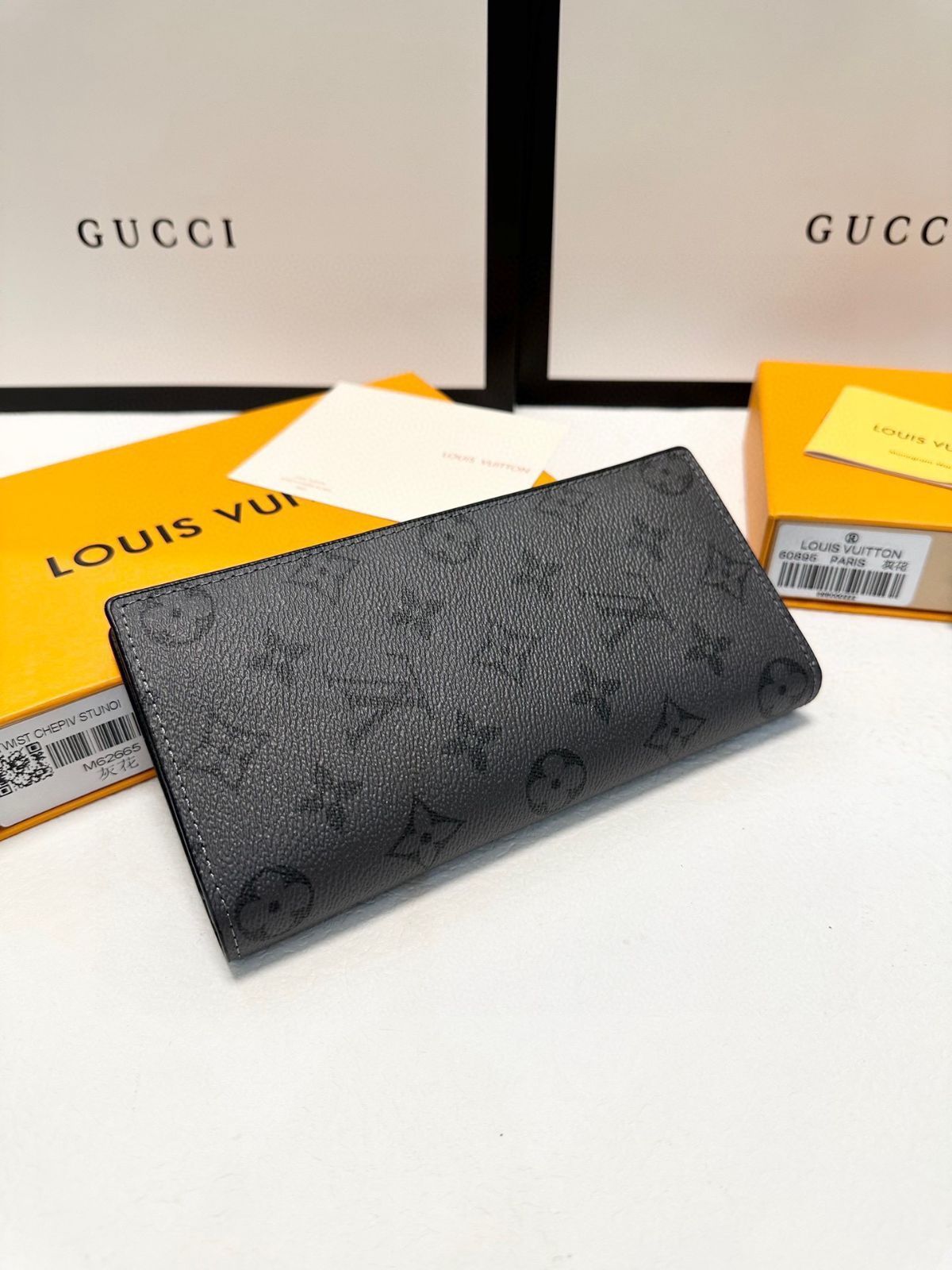 今日特価!LV グレーの短い折りたたみ財布 全国送料無料(一部除く)-WT0輸入 今日特価!LV グレーの短い折りたたみ財布 全国送料無料(一部除く)-WT0輸入