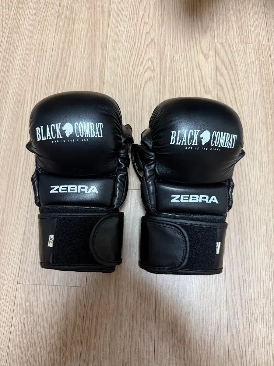 ブラックコンバットxゼブラ コラボ mma グローブ