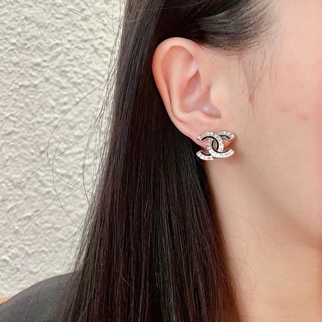 【今日特価】CHANEL ヴィンテージ ピアス クラシックエレガントデザイン-MM輸入 【今日特価】CHANEL ヴィンテージ ピアス クラシックエレガントデザイン-MM輸入