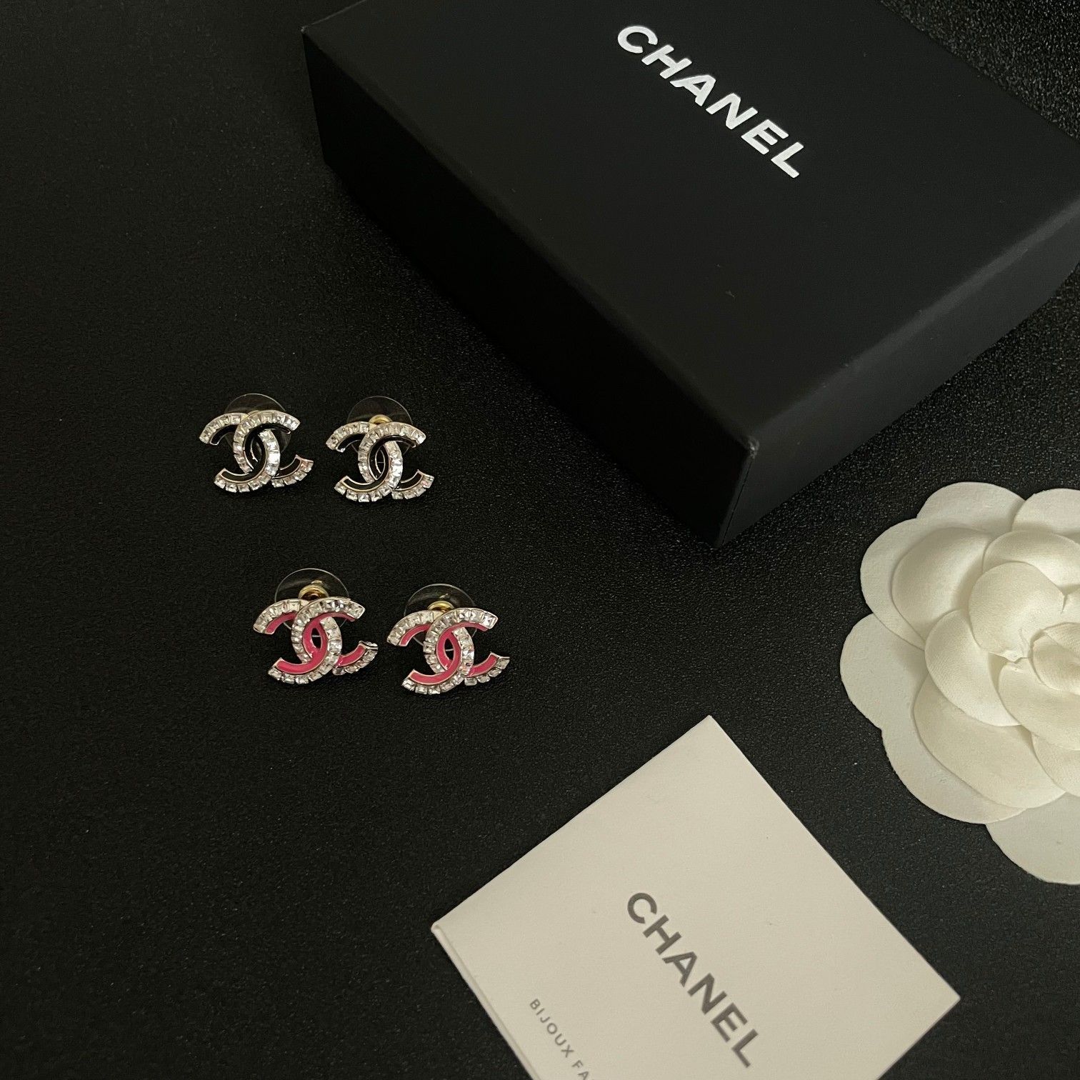 【今日特価】CHANEL ヴィンテージ ピアス クラシックエレガントデザイン-MM輸入 【今日特価】CHANEL ヴィンテージ ピアス クラシックエレガントデザイン-MM輸入
