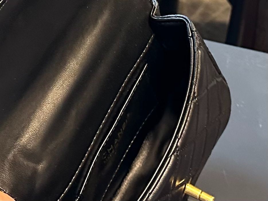 【今日特価!】Chanel 24A ハンドメイド ハンドル キューブ クラッチ 送料無料!在庫限定のお得な価格です!-MM輸入 【今日特価!】Chanel 24A ハンドメイド ハンドル キューブ クラッチ 送料無料!在庫限定のお得な価格です!-MM輸入