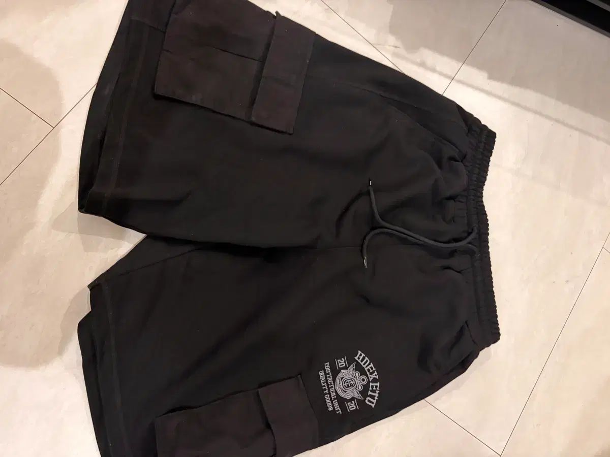HDEX（エイチデックス）バミューダパンツ 4,762円