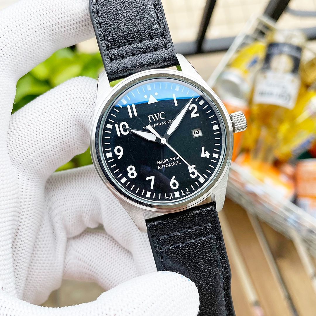 [IWC]IW327006 パイロットウォッチ マーク XVIII レトロスタイル - 専用ケース・カード・袋付き｜本日限定特価｜新品未使用-MM輸入