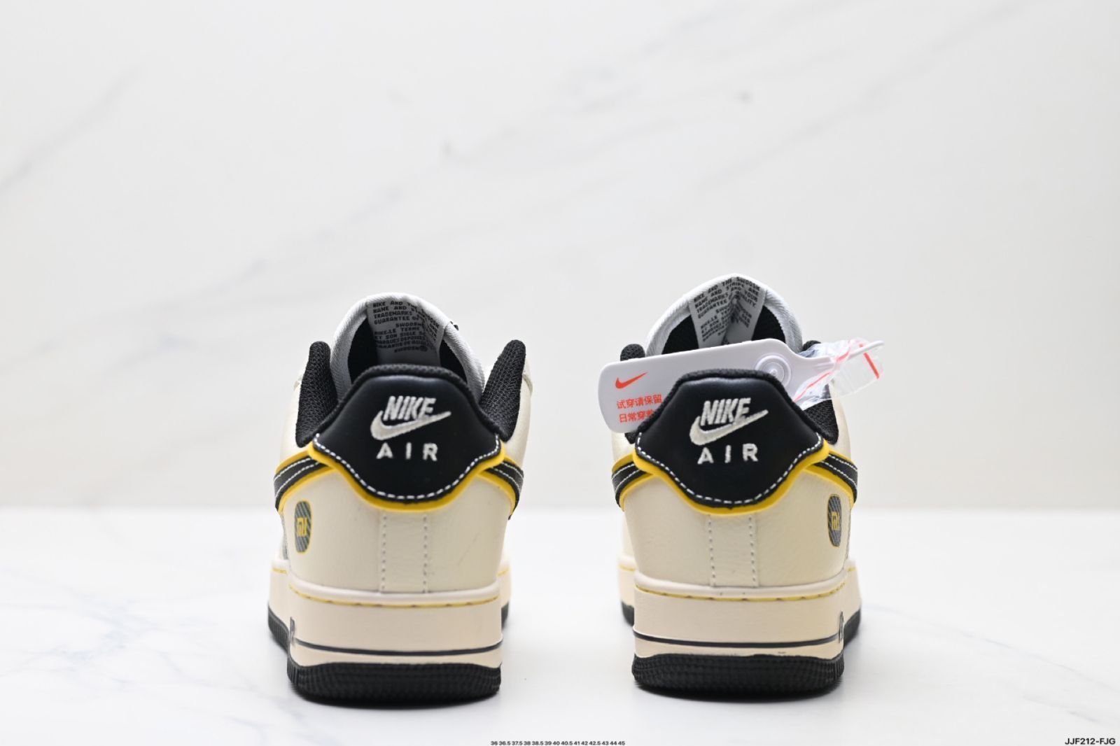【今日特価】Nike AIR FORCE 1‘07 送料無料 在庫限定セール価格! 【今日特価】Nike AIR FORCE 1‘07 送料無料 在庫限定セール価格!