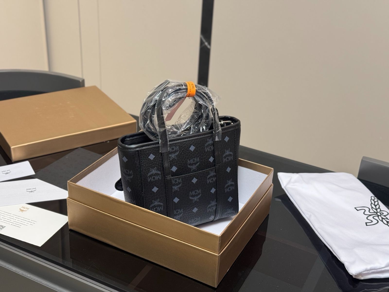 【今日特価】MCM New Market Tote ニューマーケットトート 新作