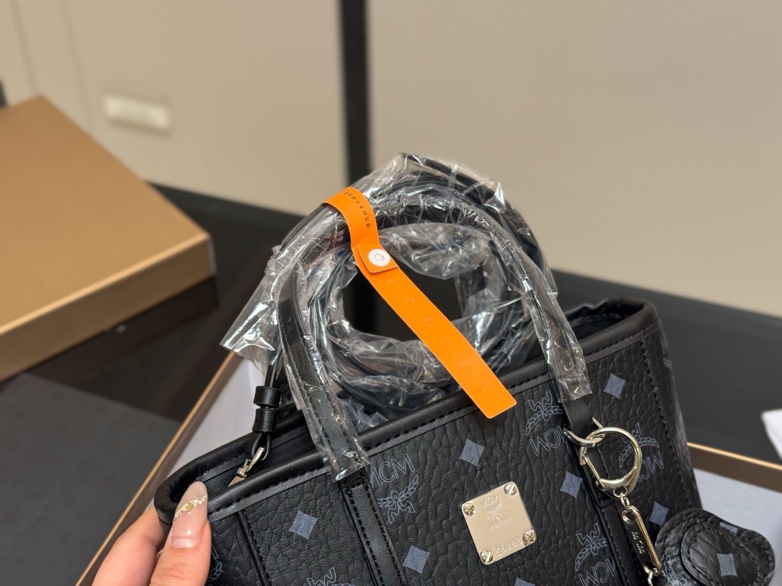【今日特価】MCM New Market Tote ニューマーケットトート 新作