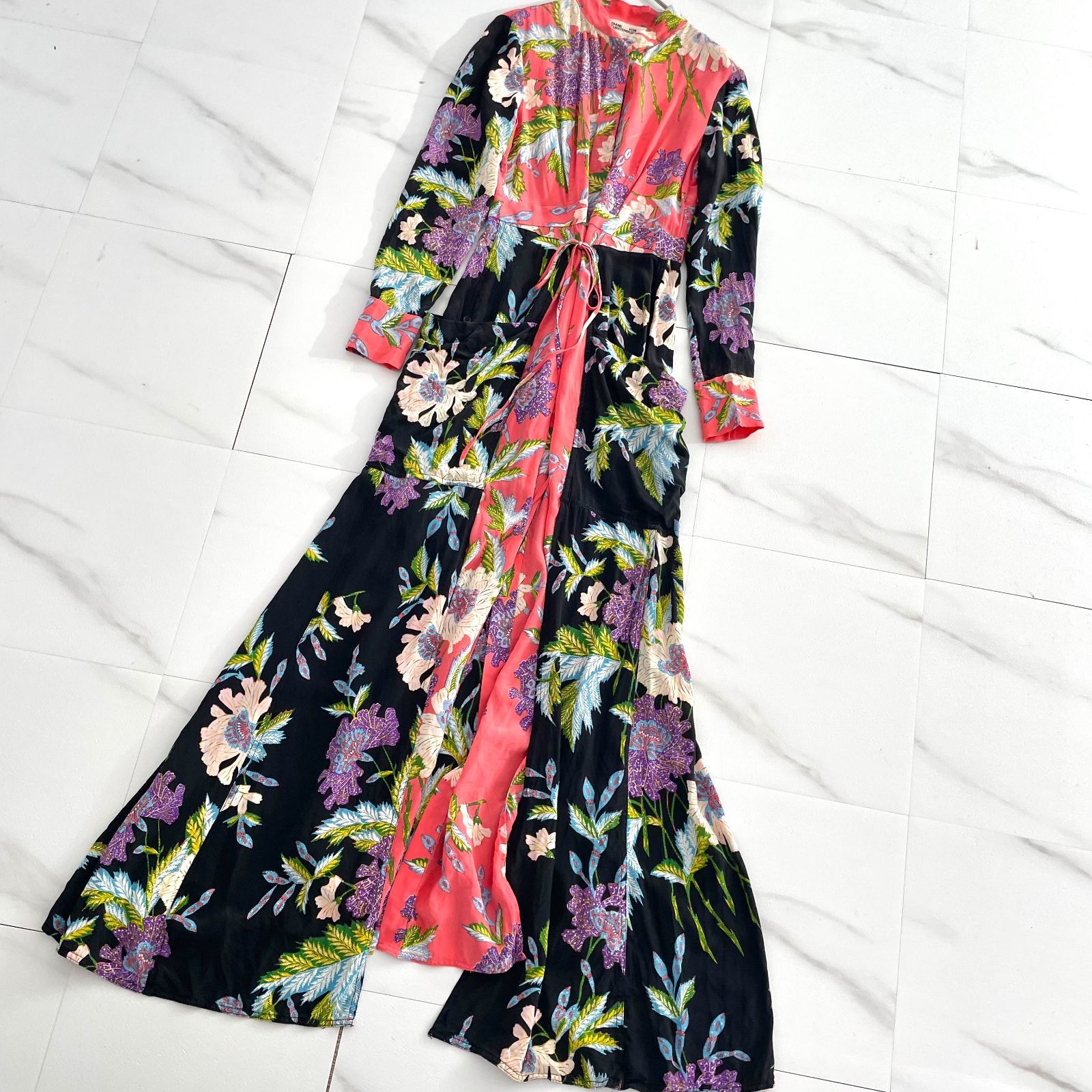 現行タグ✨DVF Diane von Furstenberg ダイアンフォンファステンバーグ 短冊マキシドレス ロングワンピース シルク100% 花柄 フラワープリント マルチカラー Aライン ベルト 西野七瀬さん着用 結婚式 二次会 式典 パーティー