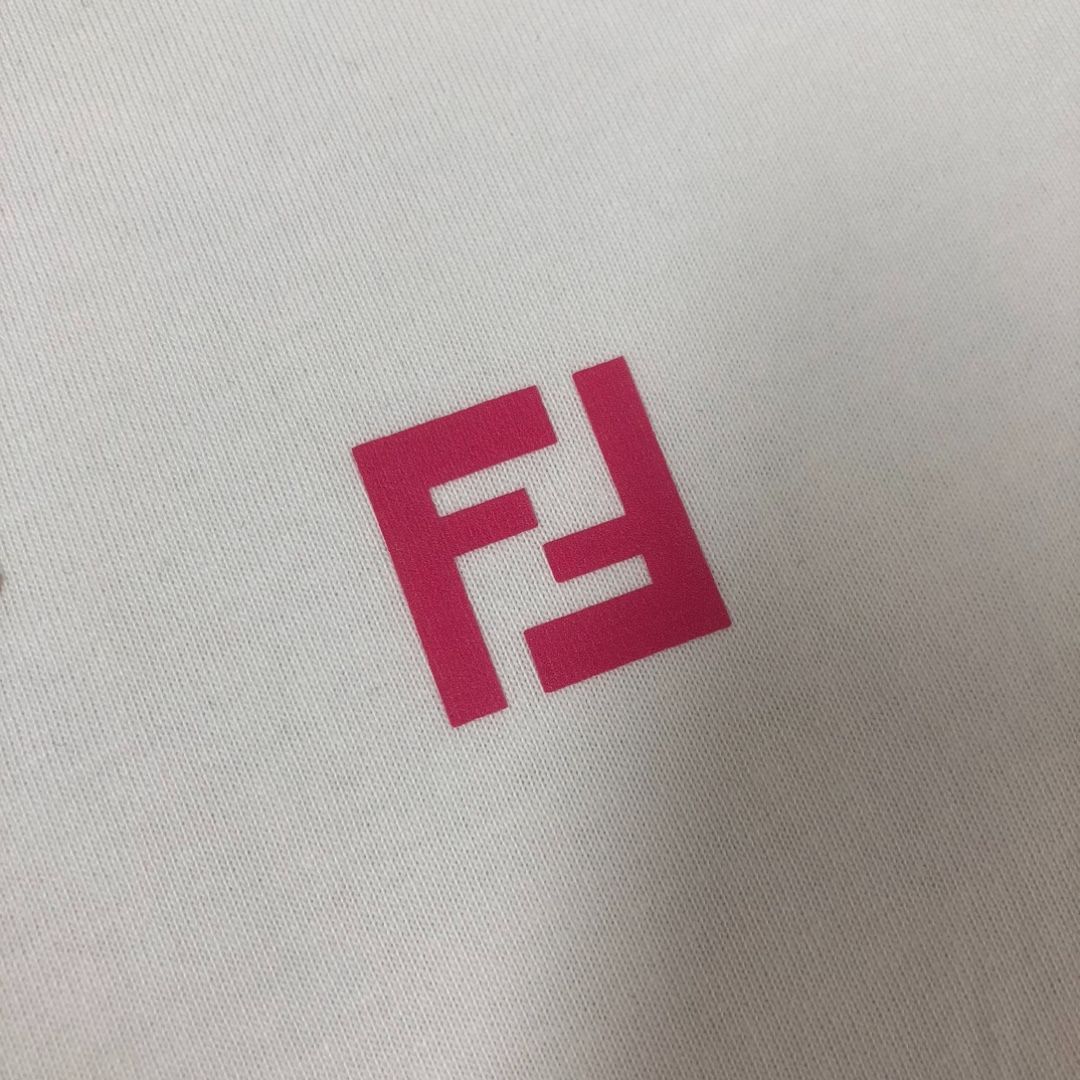 【本日限定特価】FENDI クルーネックTシャツ - 高品質コットンで快適な着心地 [本日特価|新品未使用品]