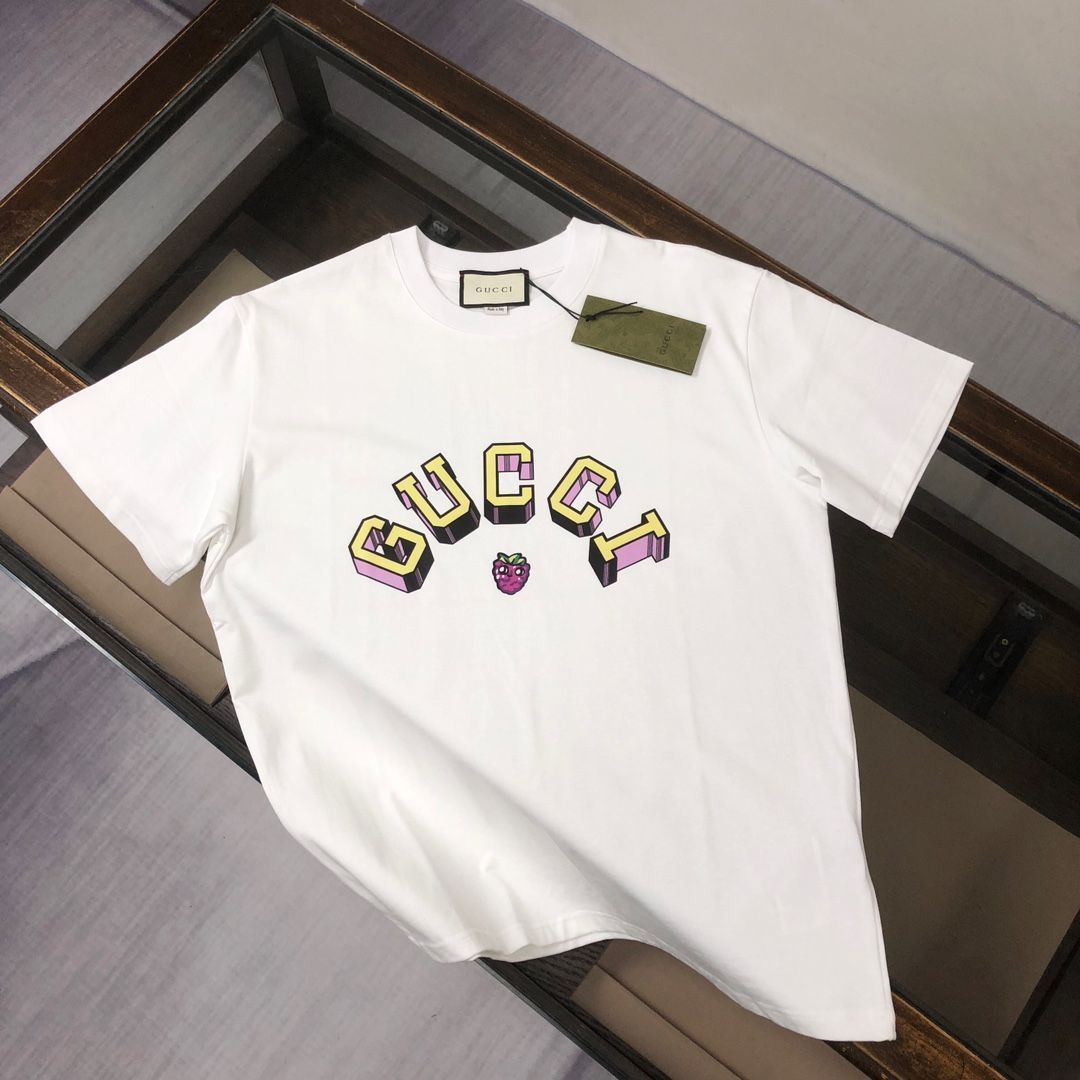 【本日限定特価】GUCCI 春夏 ロゴプリントTシャツ [本日特価|新品未使用品]