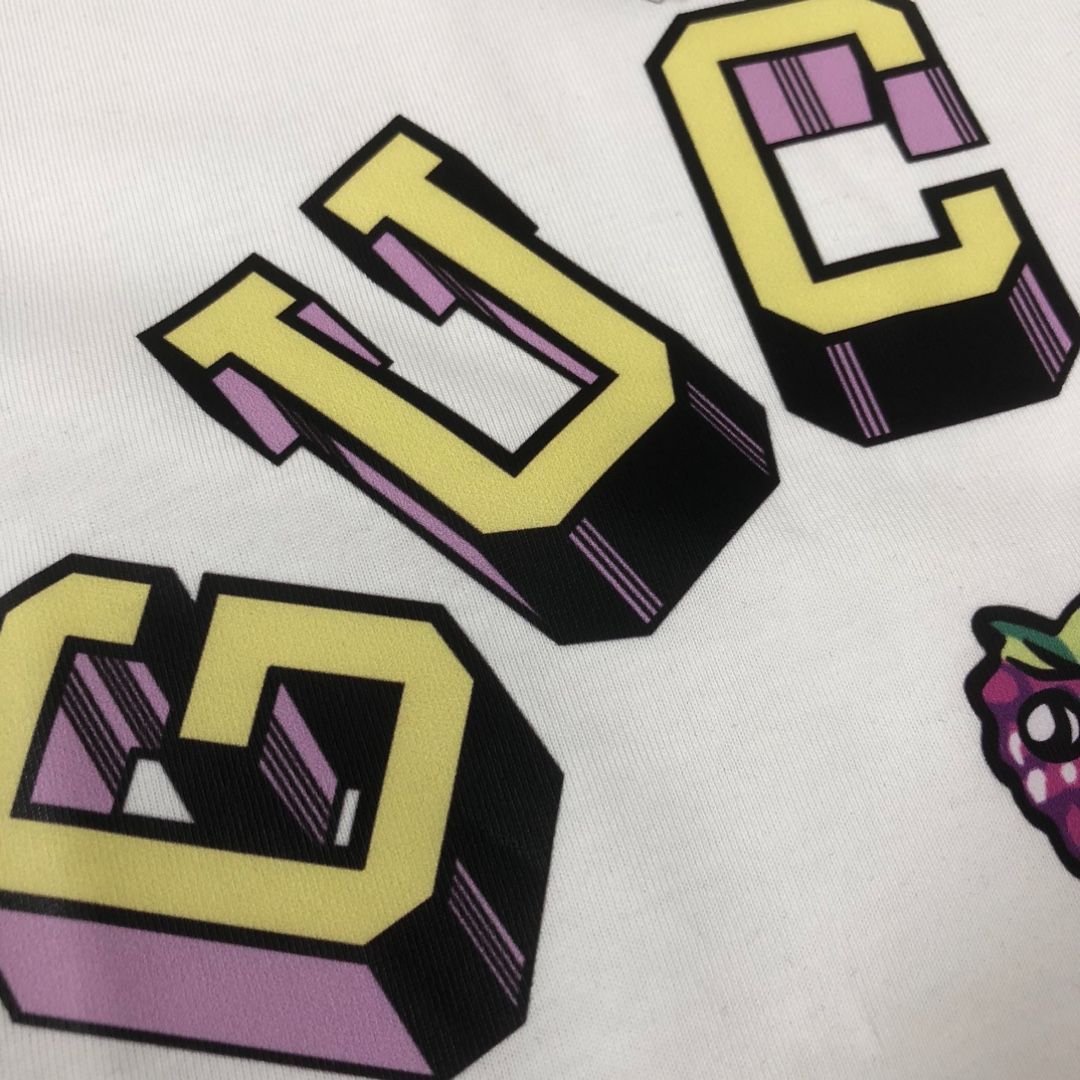 【本日限定特価】GUCCI 春夏 ロゴプリントTシャツ [本日特価|新品未使用品]