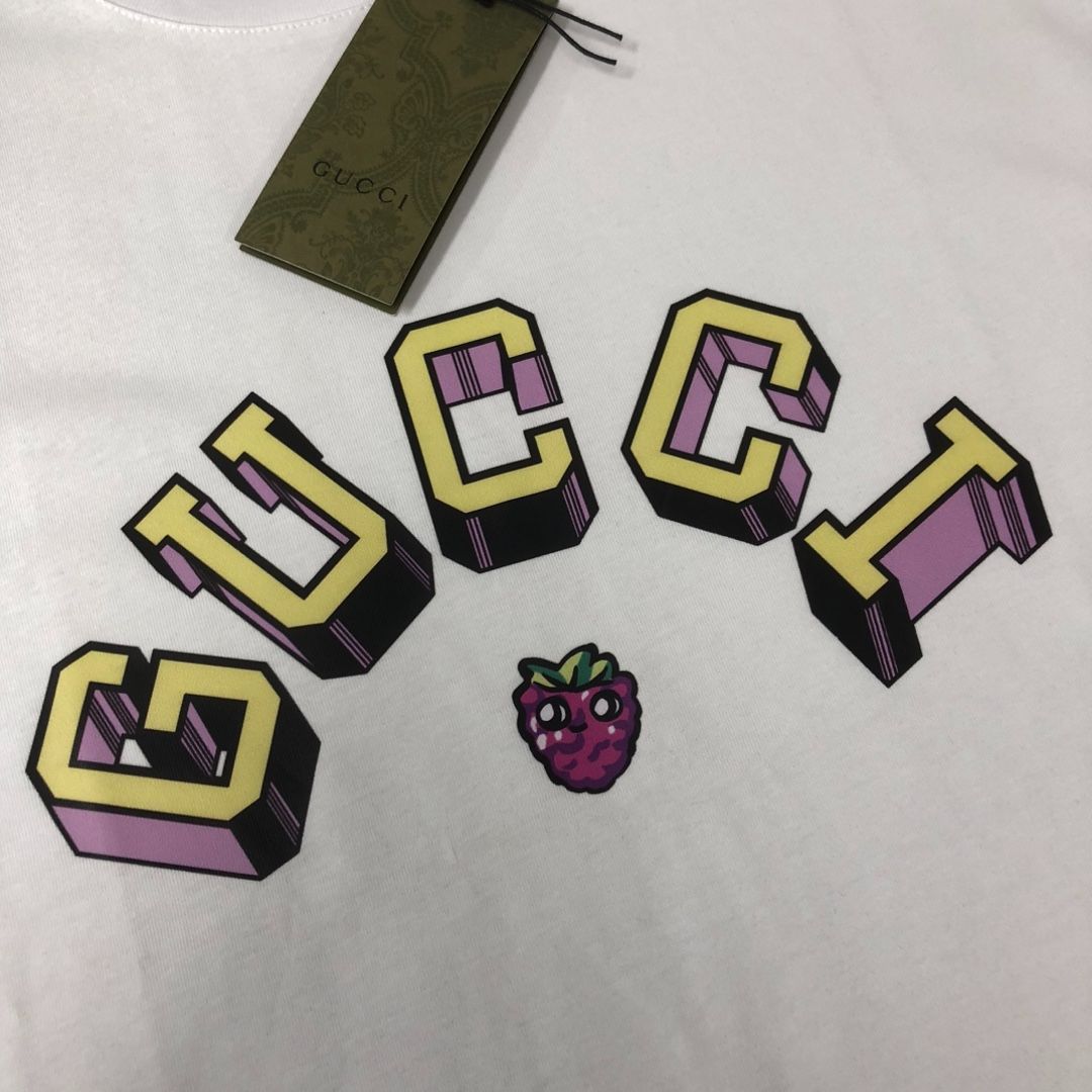 【本日限定特価】GUCCI 春夏 ロゴプリントTシャツ [本日特価|新品未使用品]