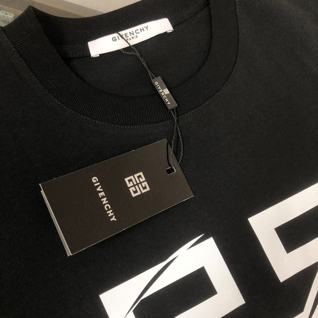 【本日限定特価】GIVENCHY クルーネックTシャツ - 高品質コットンで快適な着心地 [本日特価|新品未使用品]