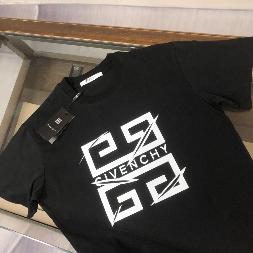 【本日限定特価】GIVENCHY クルーネックTシャツ - 高品質コットンで快適な着心地 [本日特価|新品未使用品]
