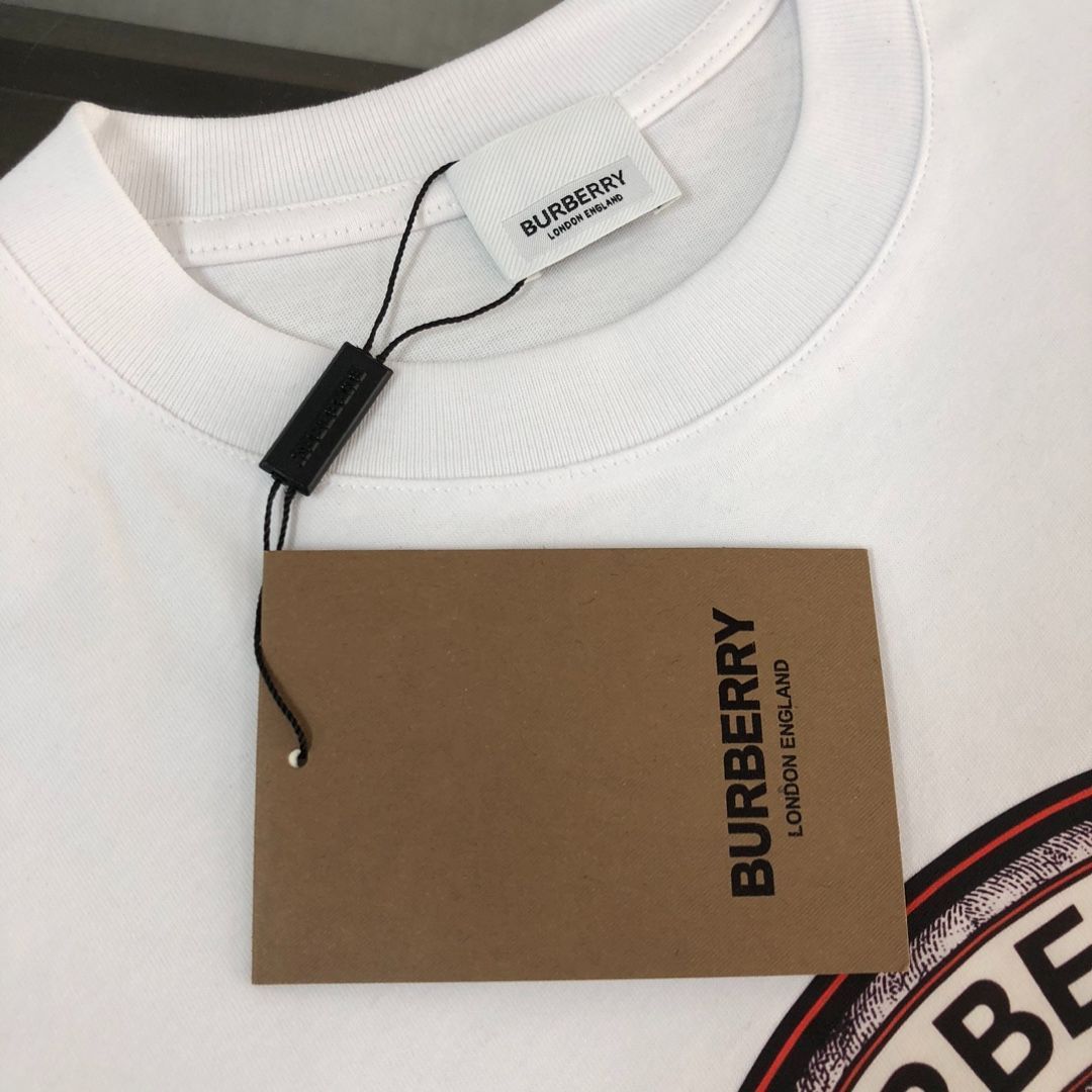 【本日限定特価】Burberry 春夏 ロゴプリントTシャツ [本日特価|新品未使用品]