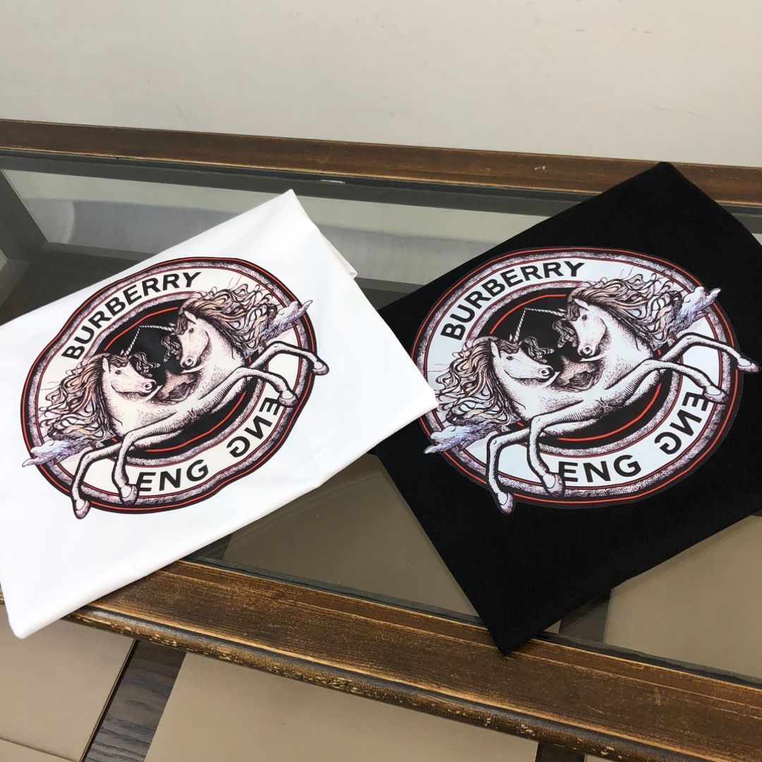 【本日限定特価】Burberry 春夏 ロゴプリントTシャツ [本日特価|新品未使用品]