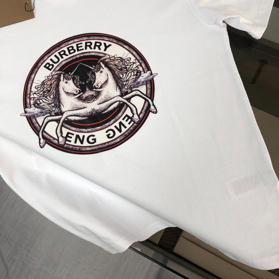 【本日限定特価】Burberry 春夏 ロゴプリントTシャツ [本日特価|新品未使用品]