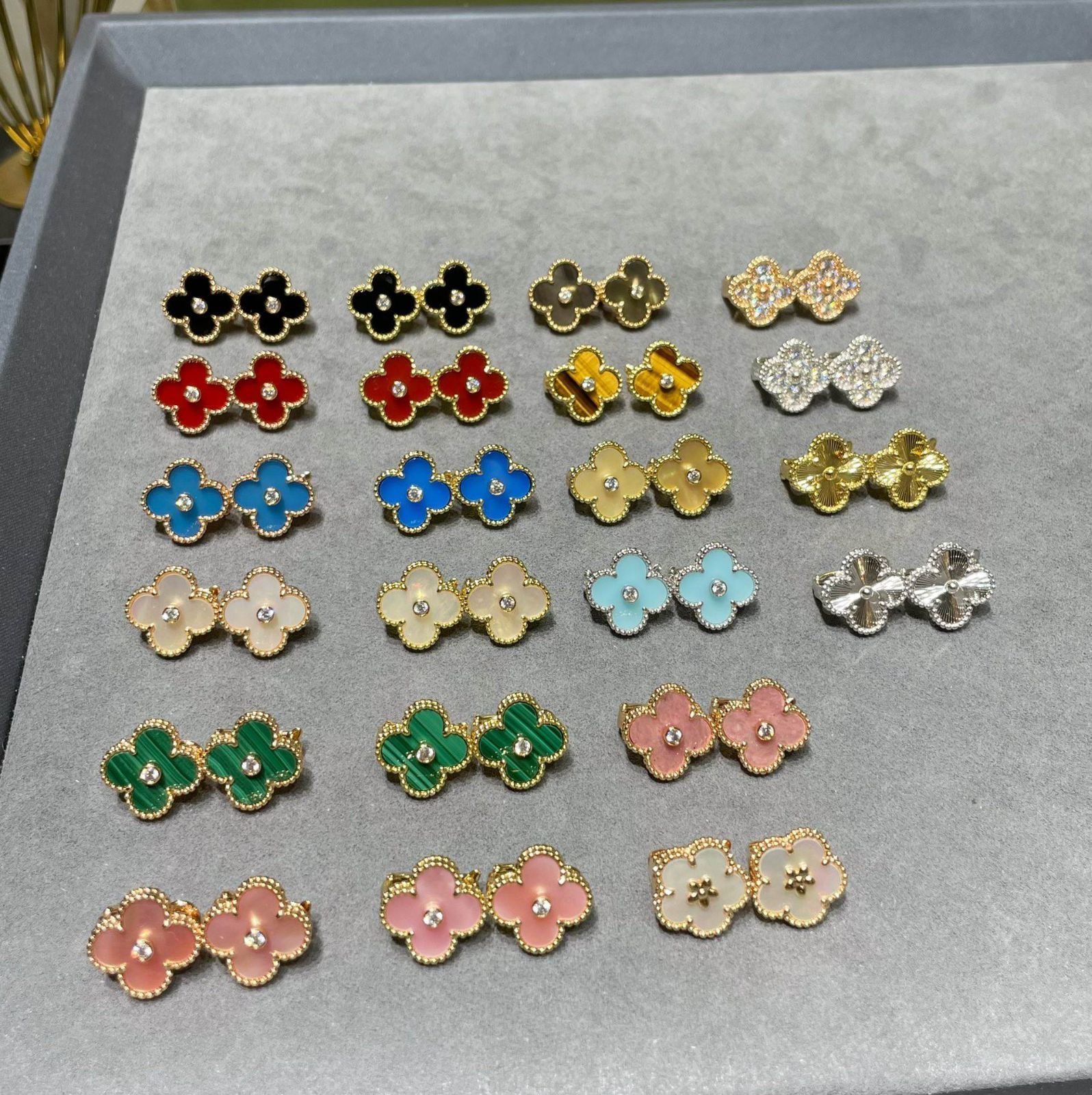[Van Cleef & Arpels] ヴァンクリーフ＆アーペル Vca 四つ葉のクローバー シリーズ ? イヤリング、イヤリング｜本日限定特価｜新品未使用