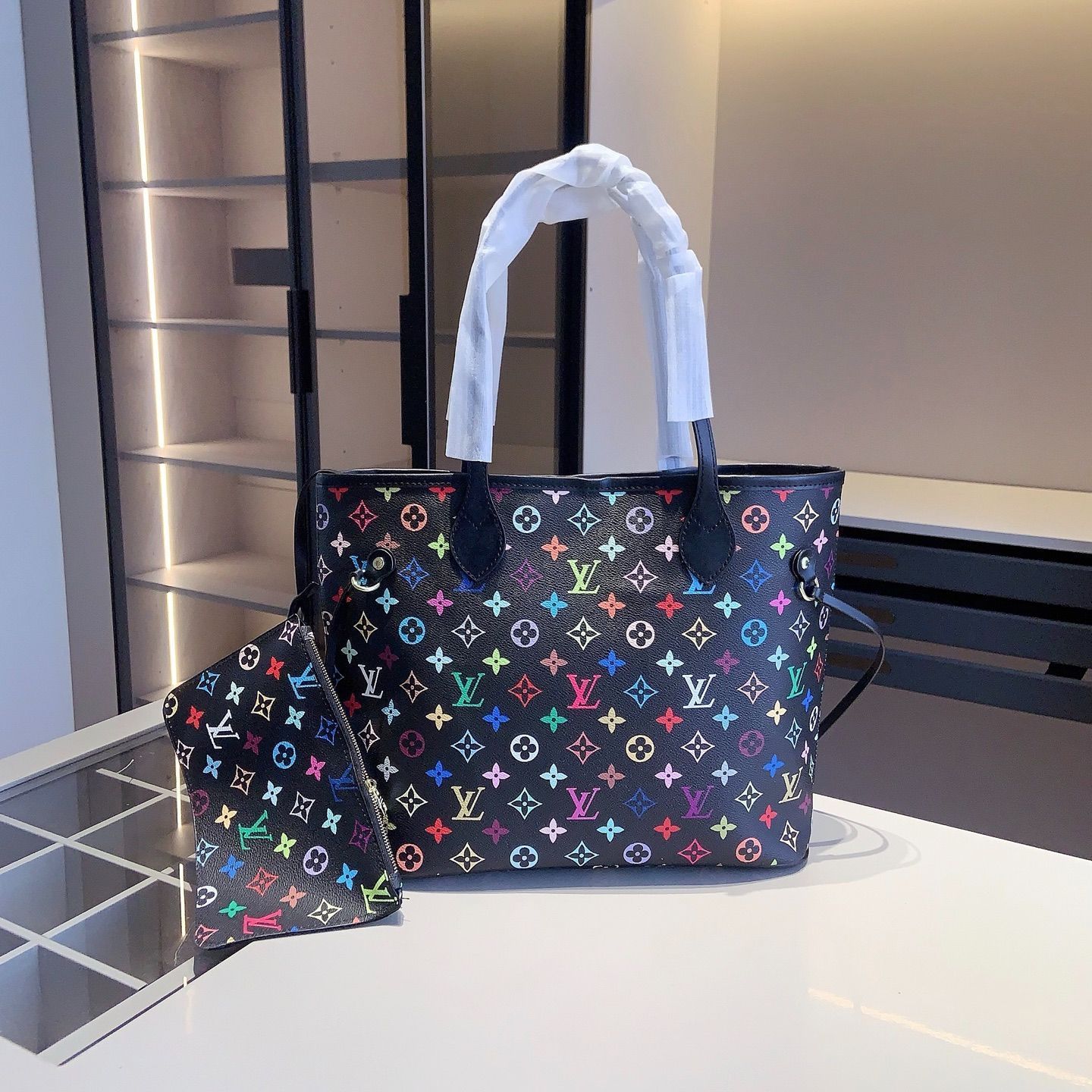 [本日特価] 全新シリーズセット X661 - LV ショッピングバッグ + LV ピローバッグ + LV 財布 本日限定特別割引！[本日特価|新品未使用品]