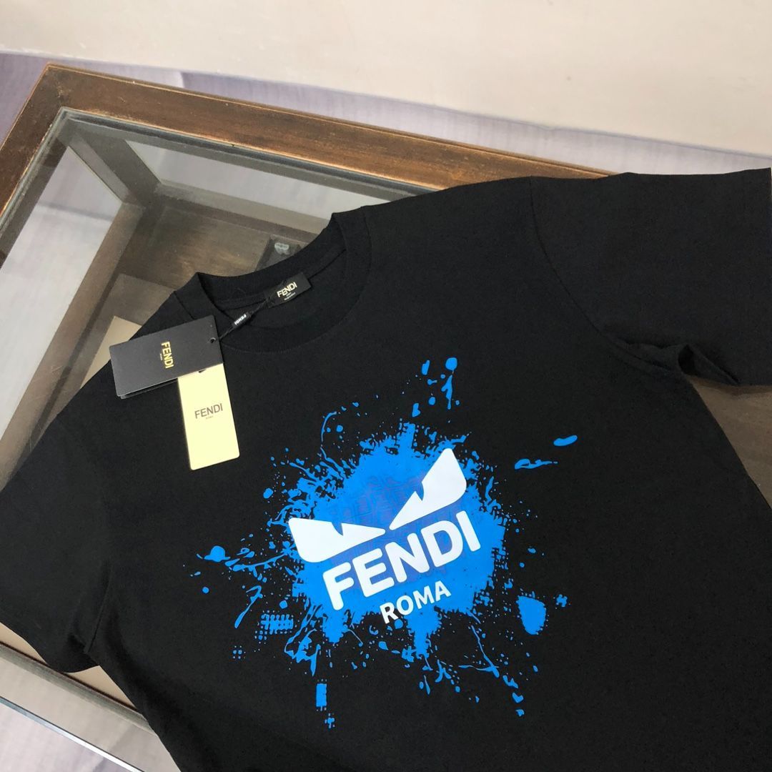 【本日限定特価】FENDI 春夏 ロゴプリントTシャツ[本日特価|新品未使用品]
