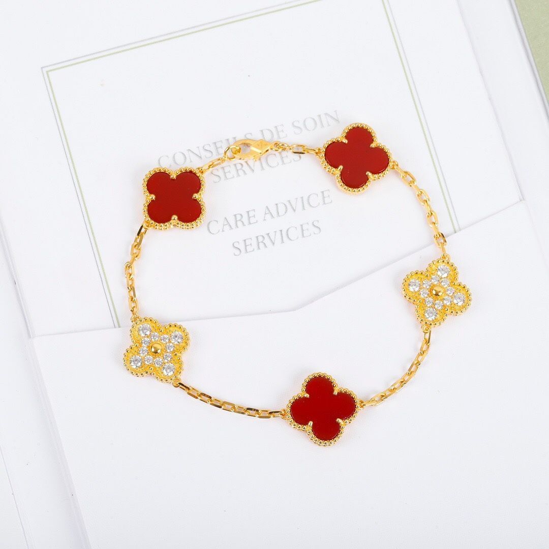 [Van Cleef & Arpels] アルハンブラ ダイヤモンド 5連ブレスレット | ヴァン クリーフ & アーペル レディースジュエリー｜本日限定特価｜新品未使用