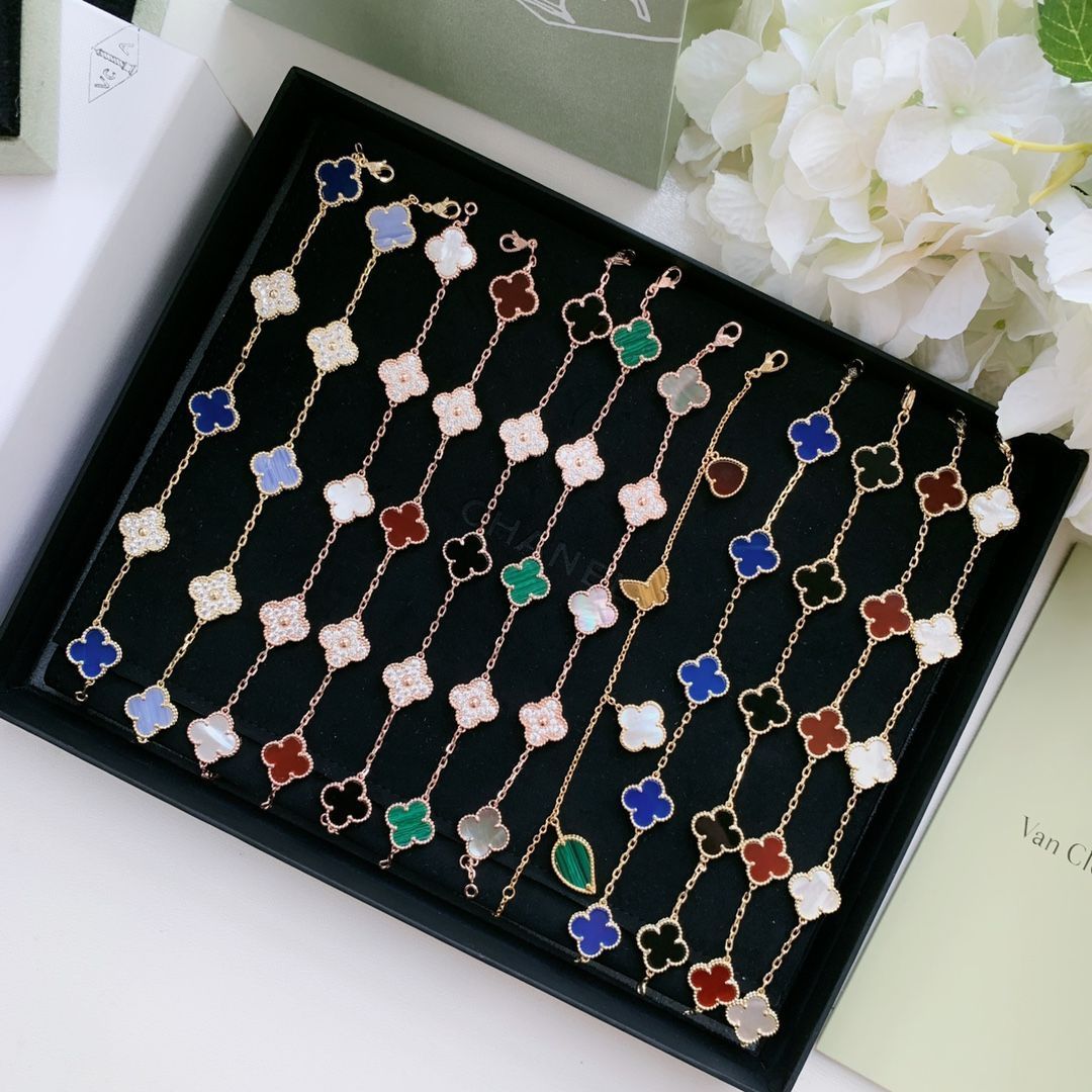 [Van Cleef & Arpels]ヴァン クリーフ&アーペル 四つ葉のクローバー ? フル ダイヤモンド 5 フラワー ブレスレット｜本日限定特価｜新品未使用