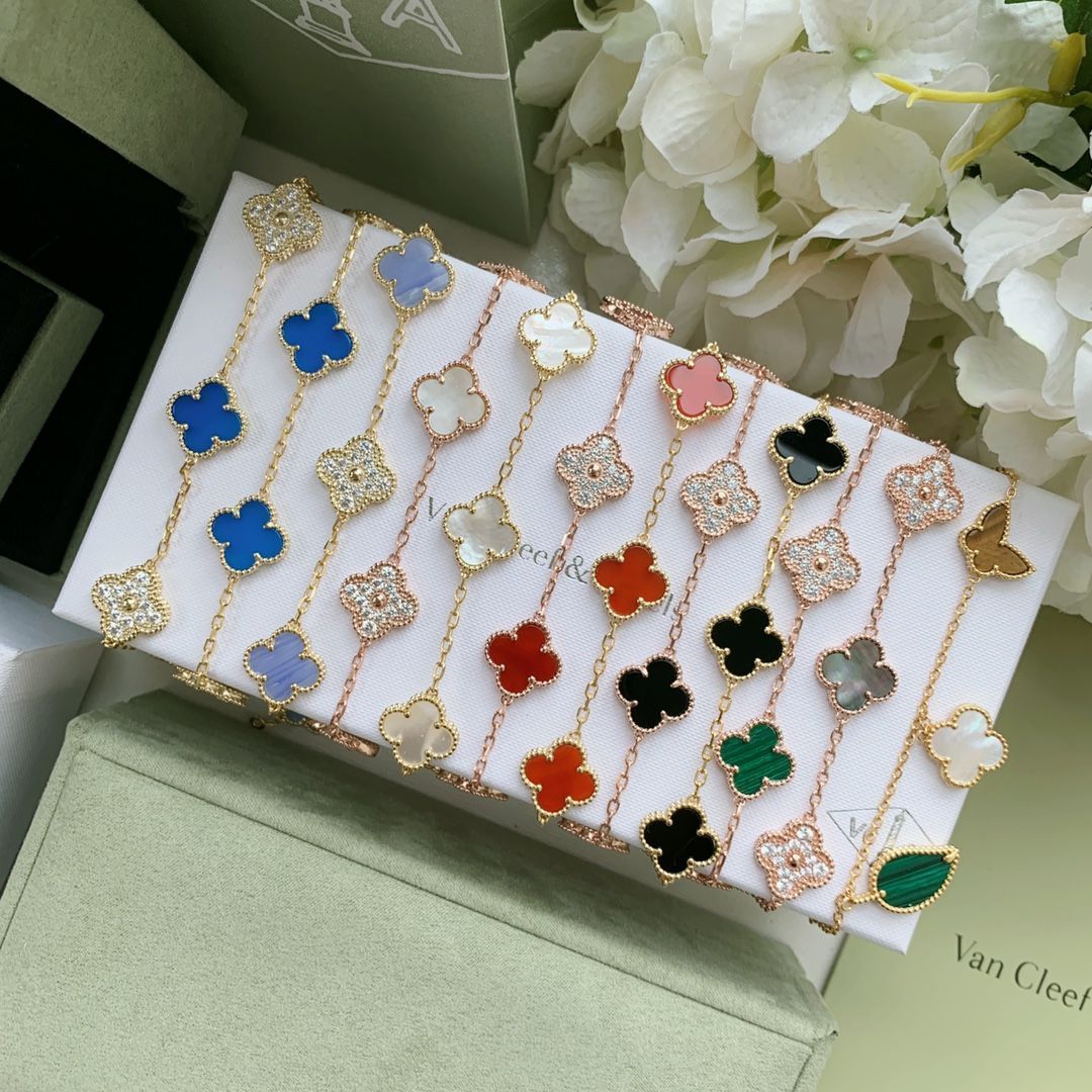 [Van Cleef & Arpels]ヴァン クリーフ&アーペル 四つ葉のクローバー ? フル ダイヤモンド 5 フラワー ブレスレット｜本日限定特価｜新品未使用