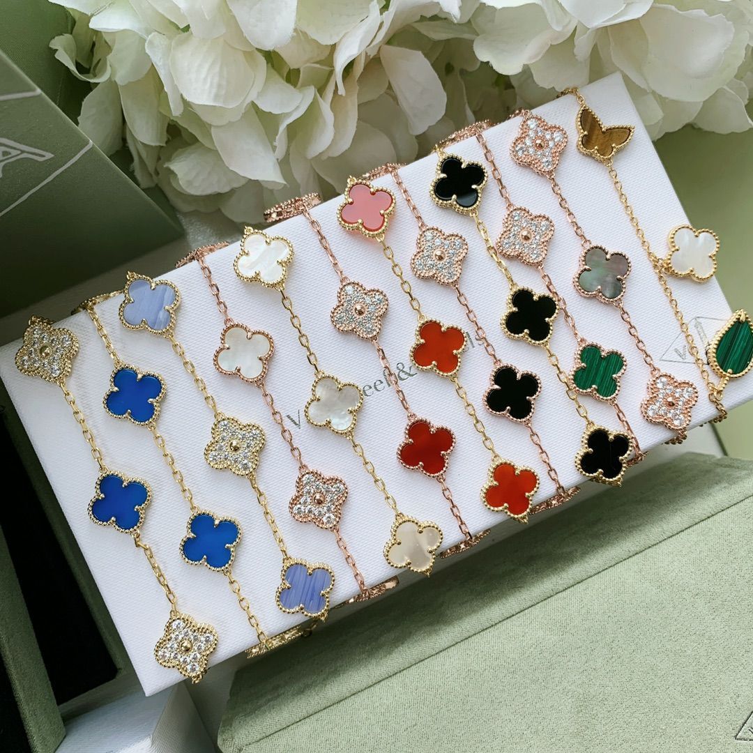 [Van Cleef & Arpels]ヴァン クリーフ&アーペル 四つ葉のクローバー ? フル ダイヤモンド 5 フラワー ブレスレット｜本日限定特価｜新品未使用