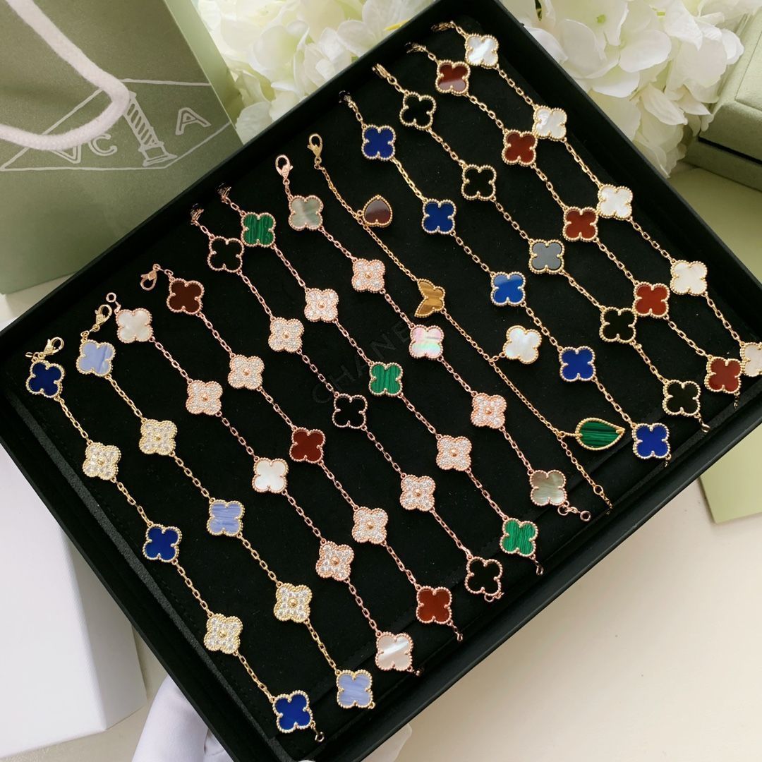 [Van Cleef & Arpels]ヴァン クリーフ&アーペル 四つ葉のクローバー ? フル ダイヤモンド 5 フラワー ブレスレット｜本日限定特価｜新品未使用