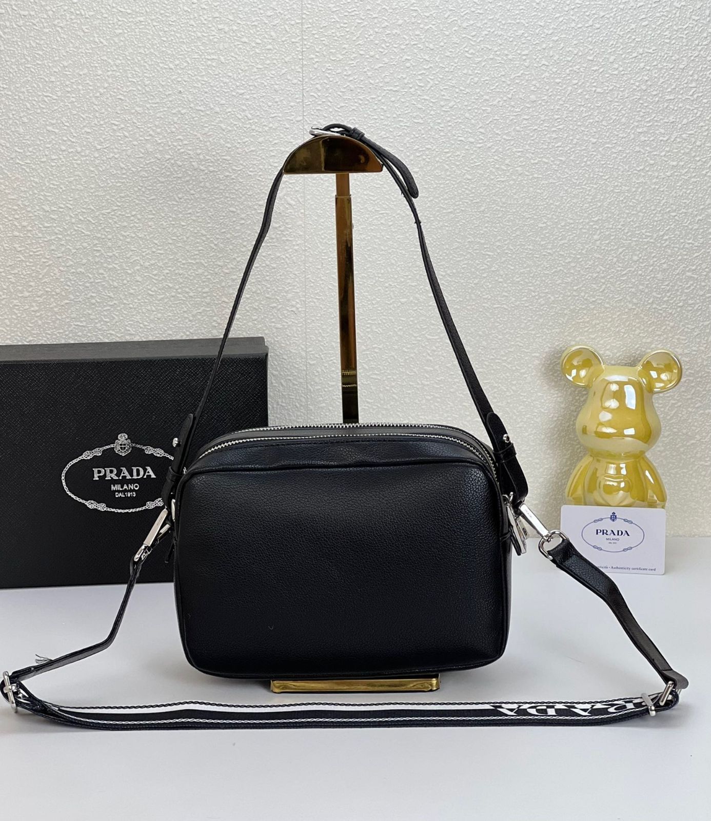 PRADA プラダ 斜め掛け ショルダーバッグ PRADA プラダ 斜め掛け ショルダーバッグ