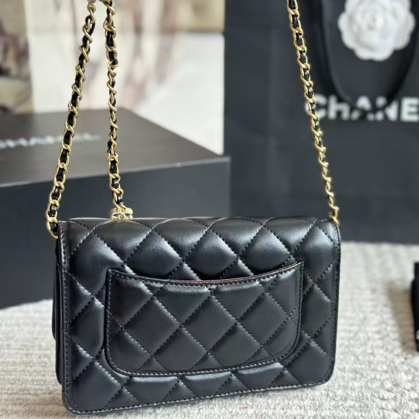 極上美品★CHANELシャネル ミニフラップバッグ ブラック 極上美品★CHANELシャネル ミニフラップバッグ ブラック