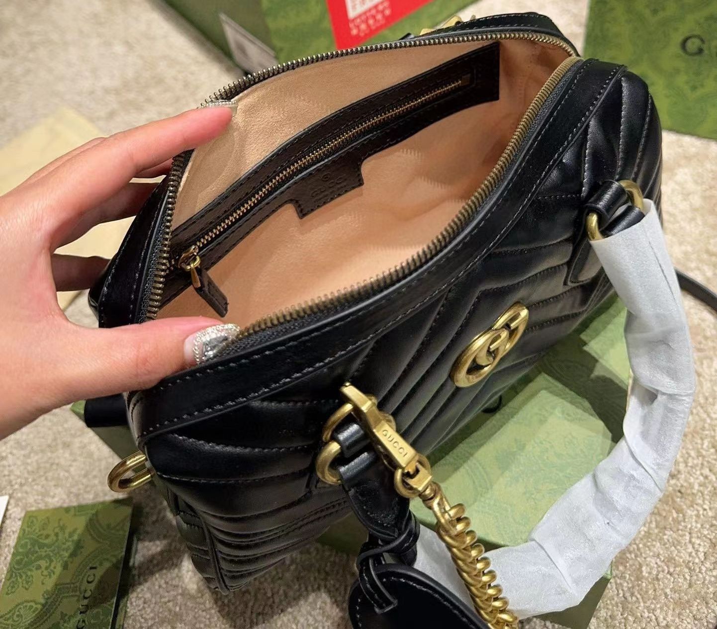 実物撮影☆GUCCI グッチ　marmont ハンドバッグ