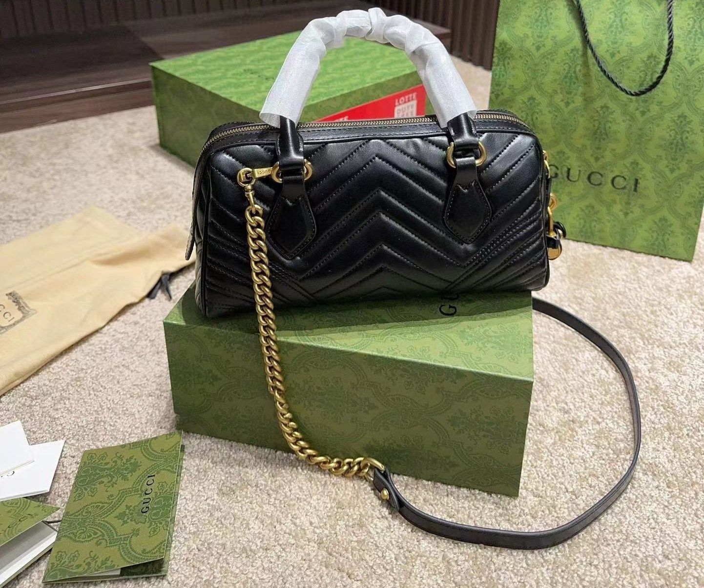 実物撮影☆GUCCI グッチ　marmont ハンドバッグ
