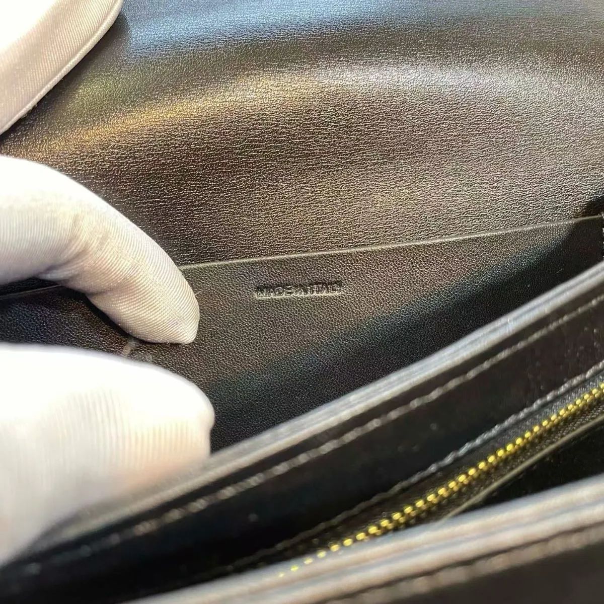 ショルダーバッグ　黒　ブラック　セリーヌ　CELINE トリオンフ