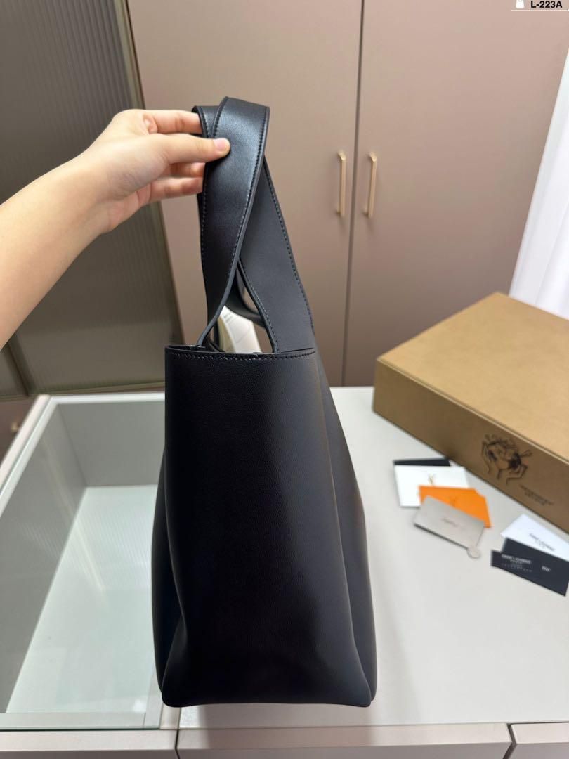 極美品★YSL★-イヴサンローラン ショルダーバッグ 極美品★YSL★-イヴサンローラン ショルダーバッグ